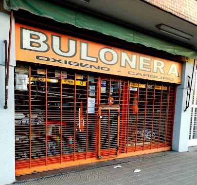 Bulonera Max, Author: Claudio Baldunciel