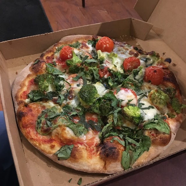 Regina Pizzeria