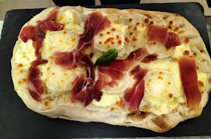 Photo n°39 de La Forge à Saint-Dizant-du-Gua (Bar)