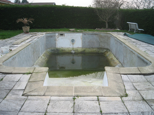 Photo de PISCINES ASSISTANCE 01 à Treffort (01370)