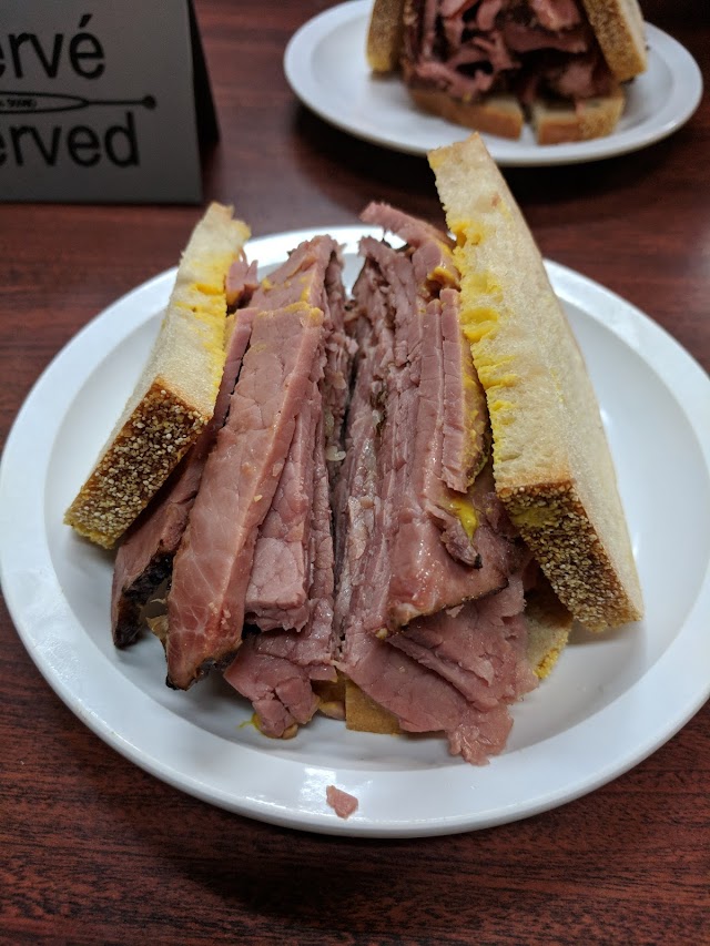 Lester's Deli