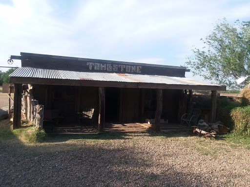 Tombstone BBQ - Visual