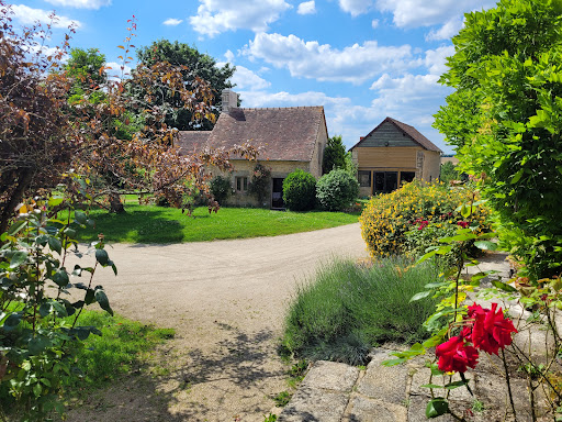 Photo de La Garencière - Gîtes et lieu de vie en famille, domaine avec piscine.