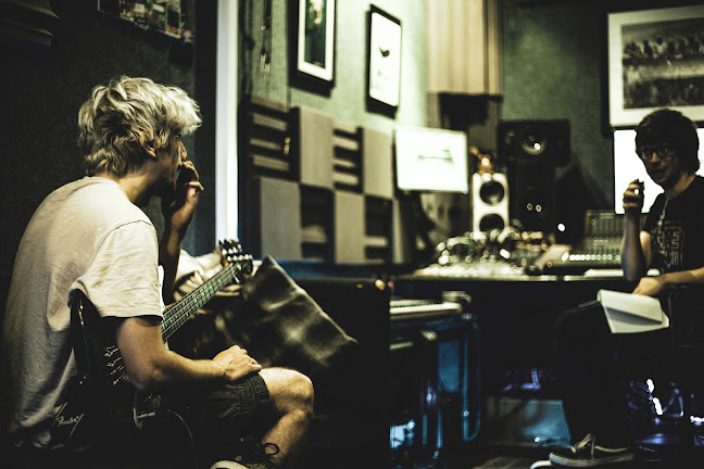 Damage Audio - Music store