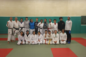 Photo n°1 de Club Arlésien de Karaté Do à Arles (Club de sport)