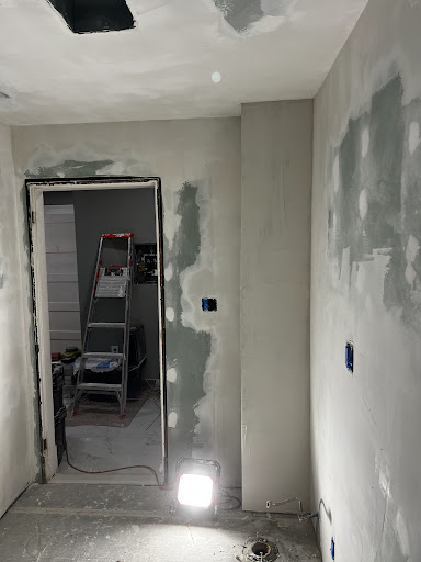 PADJCONSTRUCTION LLc