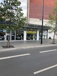 Photo n°4 de SUZUKI PARIS PARIS 18 AUTOMOBILES à Paris (Concessionnaire Suzuki)