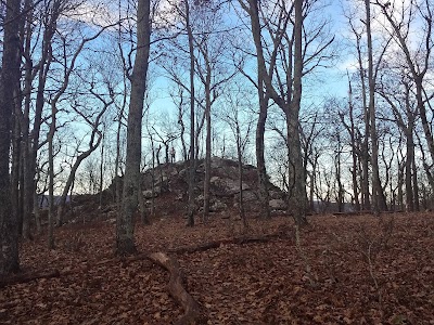 Wind Rock/Appalachian Trail Parking