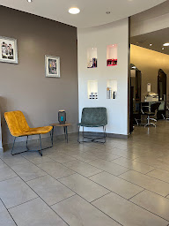 Photo n°9 de 1 hair avenue coiffure à Andrézieux-Bouthéon (Magasin de perruques)