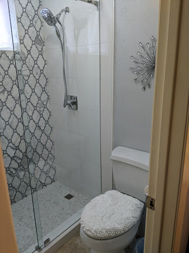 Applause Repairs and Remodeling