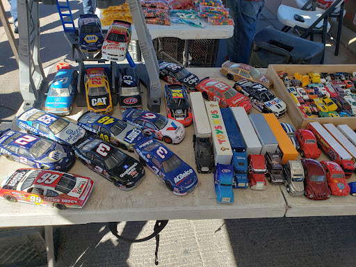SUNDAY SALE OF PLAZA VILLAHERMOSA - Thumbnail