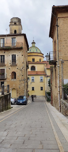 Piazza S. Caterina e parcheggio pubblico