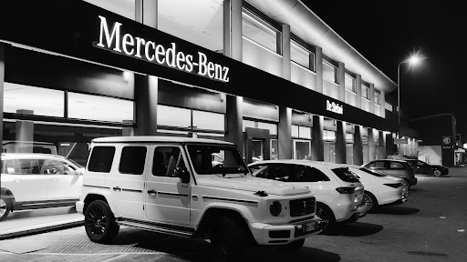 De Stefani S.p.A. - Dealership Mercedes-Benz and smart