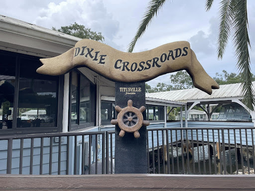 Dixie Crossroads - Visual