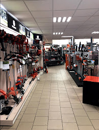 Photo n°27 de FAURE JARDINAGE Crest - Husqvarna - Stihl - Honda - Kubota à Crest (Atelier de réparation de tracteurs)