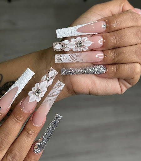 LISA NAILS & SPA LOCHEE