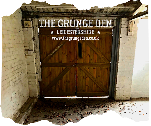 The Grunge Den - Thumbnail