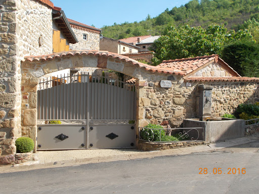 Photo de Camping Le Pont D'Allagnon à Lempdes-sur-Allagnon (43410)