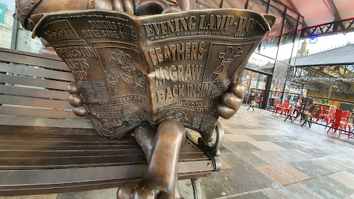 Wallace and Gromit Statue - Thumbnail