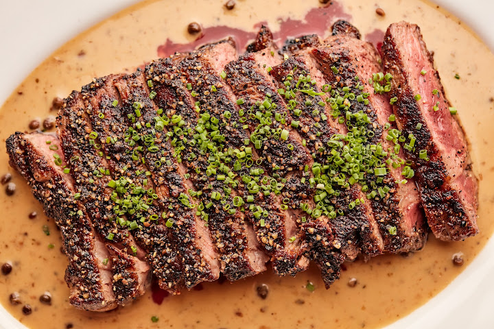 Eight Bar at Maple & Ash by null