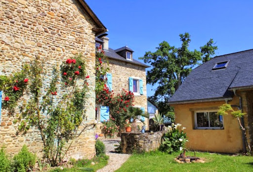 Maison Millagé - Chambres d'hôtes face aux Pyrénées - Thumbnail