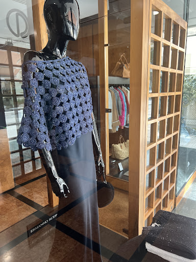 Petronius Luxury Boutique - Thumbnail