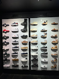 Photo n°4 de Was We Are Select à Saint-Grégoire (Magasin de vêtements)