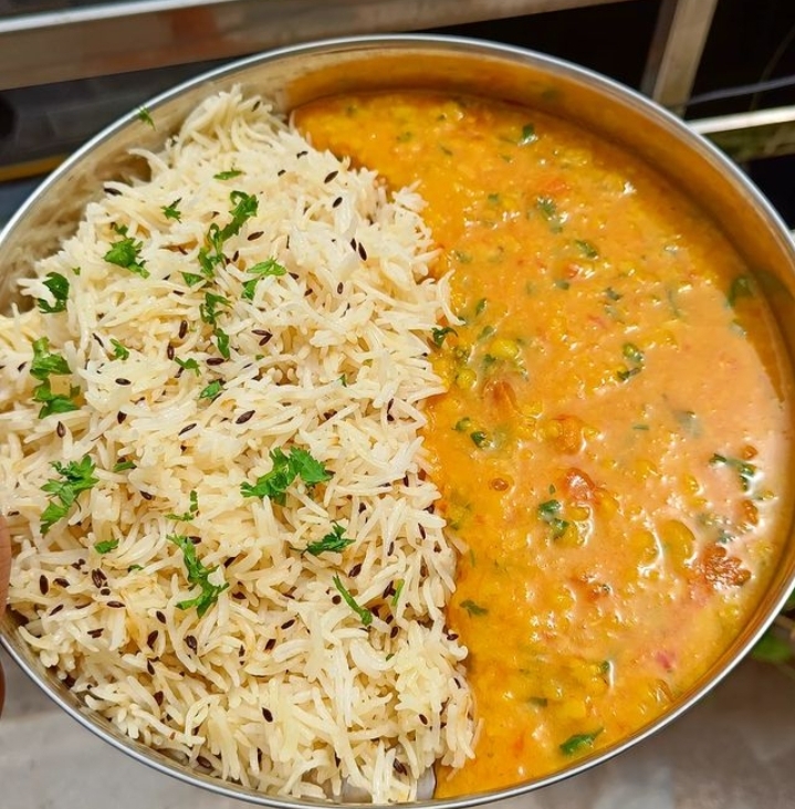 Sharma Ji Desi Zaika Dhaba Tiffin Service