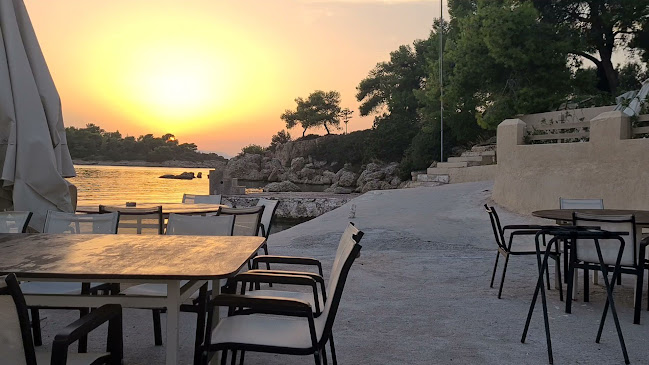 Ταβέρνα της Γιαγιάς