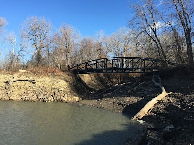 Earth city Levee Trail