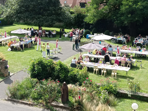 Photo de Avec l'EHPAD La Maison des Roses à Landas (59310)
