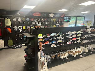 Photo n°1 de tennispadel.fr - Magasin spécialisé tennis & padel à Bondues (Magasin d'articles de sports)