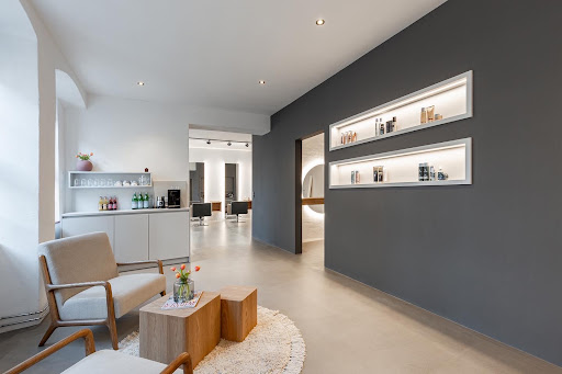 head stories & OTHER MATTERS | Friseure + Stylisten - Thumbnail