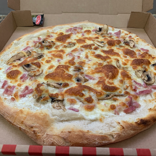 Photo 1 - Royal Pizza