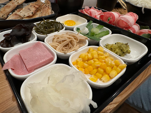 Sanshi Noodle House (三食云南过桥米线） - Thumbnail