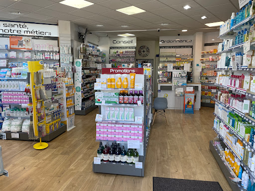 PHARMACIE TCHUENKAM SIMO TCHUMBOU