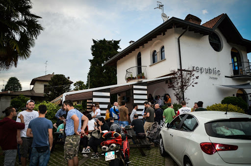 re-public house - Thumbnail