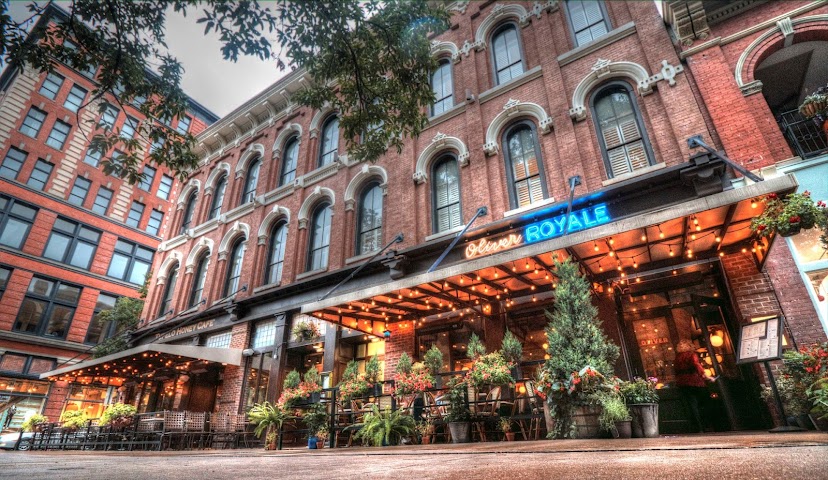 Oliver Royale by null