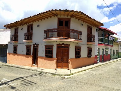 Photos of Jeric&oacute; Main Park