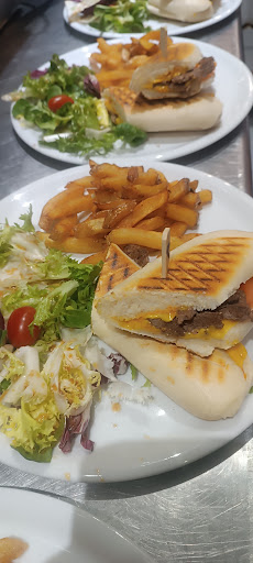Photo 7 - Entre Nous Plats cuisinés tacos burgers panini salades soirées privatives Fréjus