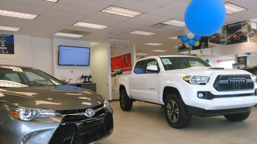 Suburban Toyota of Farmington Hills - Thumbnail