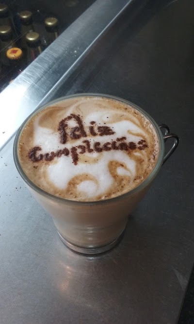 Photos of Caf&eacute; Monta&ntilde;a Roja