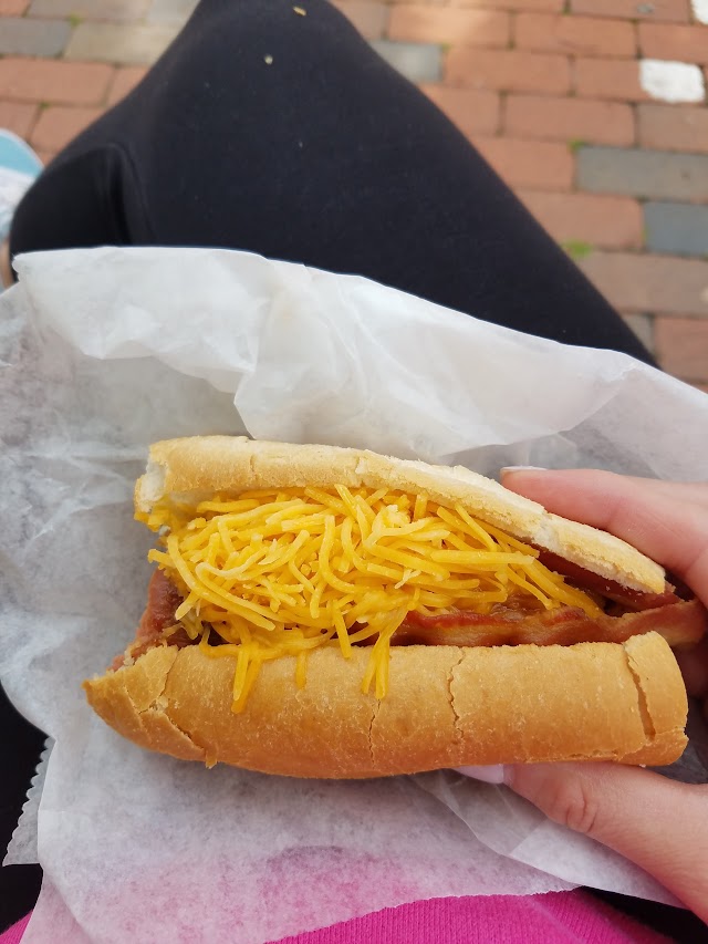 Hot Dog Tommy's