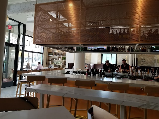 Nolo's Kitchen & Bar