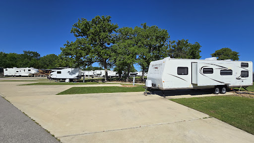 12th Park RV Resort Logo