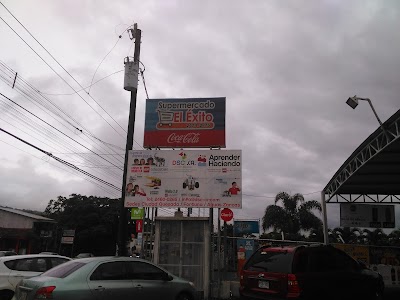 Photos of El Exito