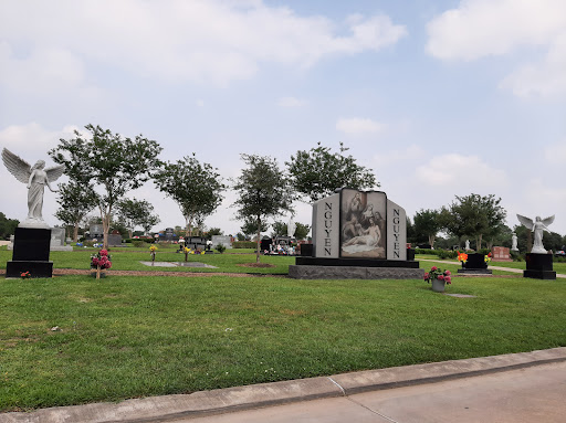 Forest Park Westheimer Cemetery Logo