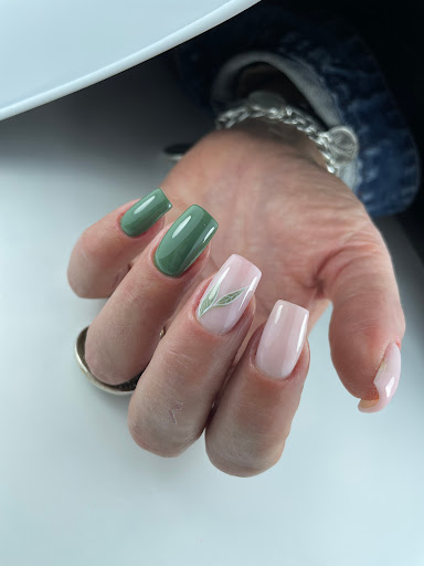 Ophelie Mzr - Nail Studio Artist - Thumbnail