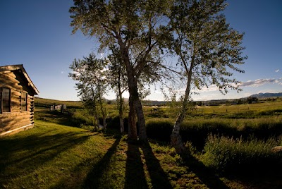 J Bar L Ranch - Twin Bridges Fishing Cabin