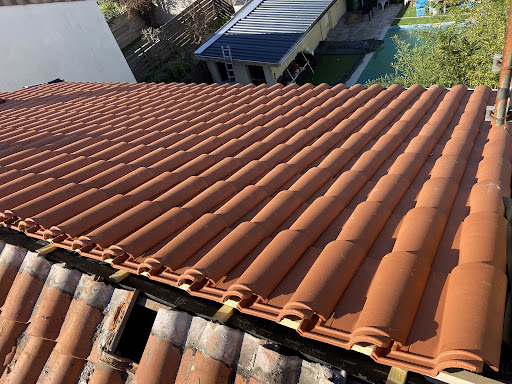 Photo de AT RENOVATION Couvreur pessac à Tabanac (33550)